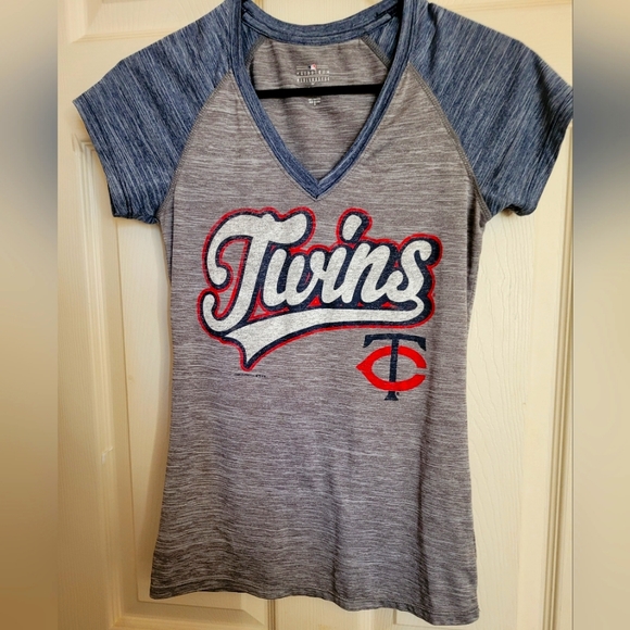 Ladies Minnesota Twins shirt- small - Picture 1 of 3